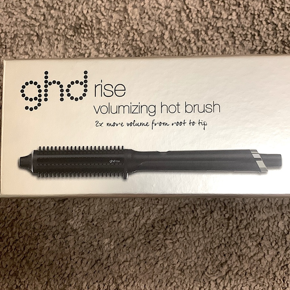BRAND NEW!! Ghd rise volumizing hot brush